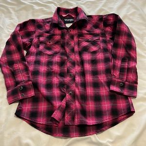 Wrangler girls pink and black shirt